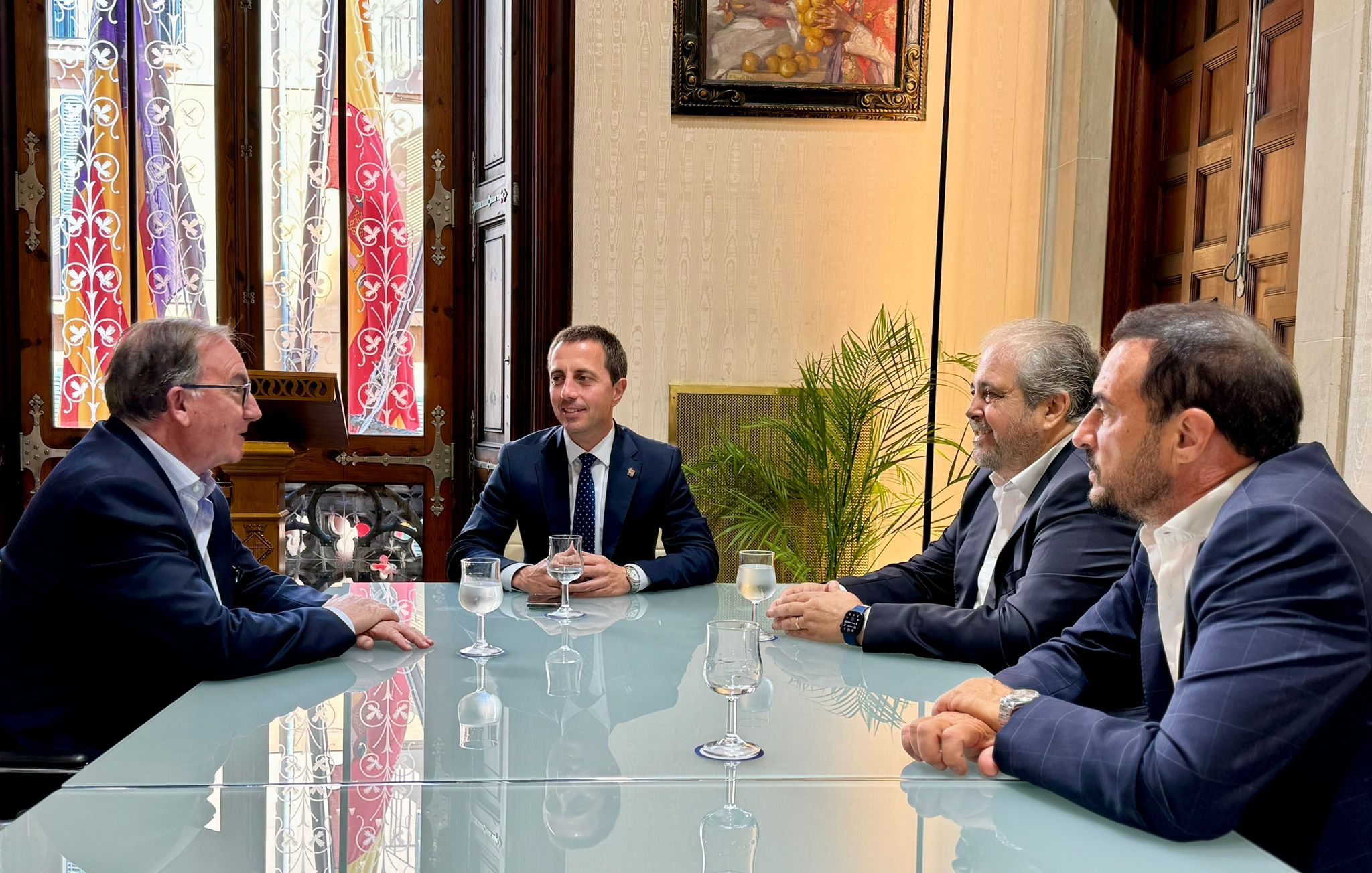 El president del Consell de Mallorca, Llorenç Galmés, rep en audiència el nou president del Consell Econòmic i Social, Francesc Fiol.