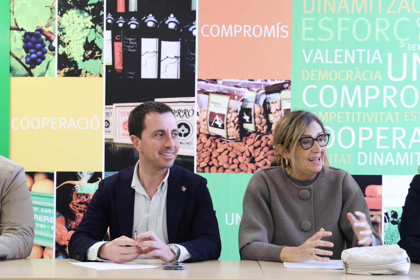 Reunión con las Cooperativas Agro-alimentarias Illes Balears.