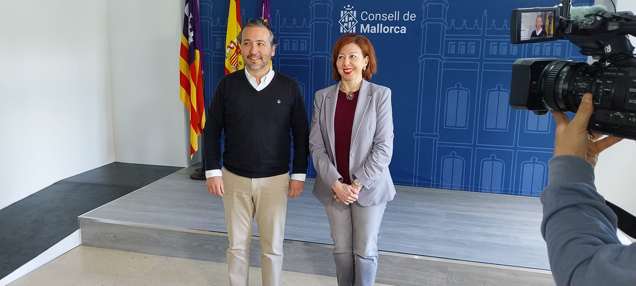 El consejero de Territori, Fernando Rubio y la directora insular de Urbanisme, María José Frau.