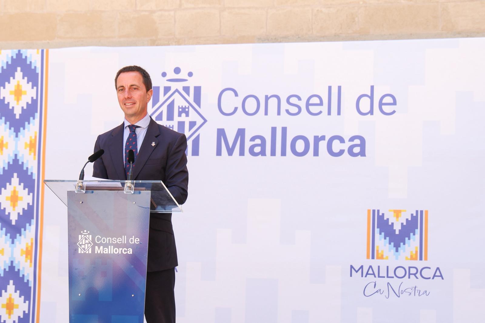 Imatges del president a la presentació 