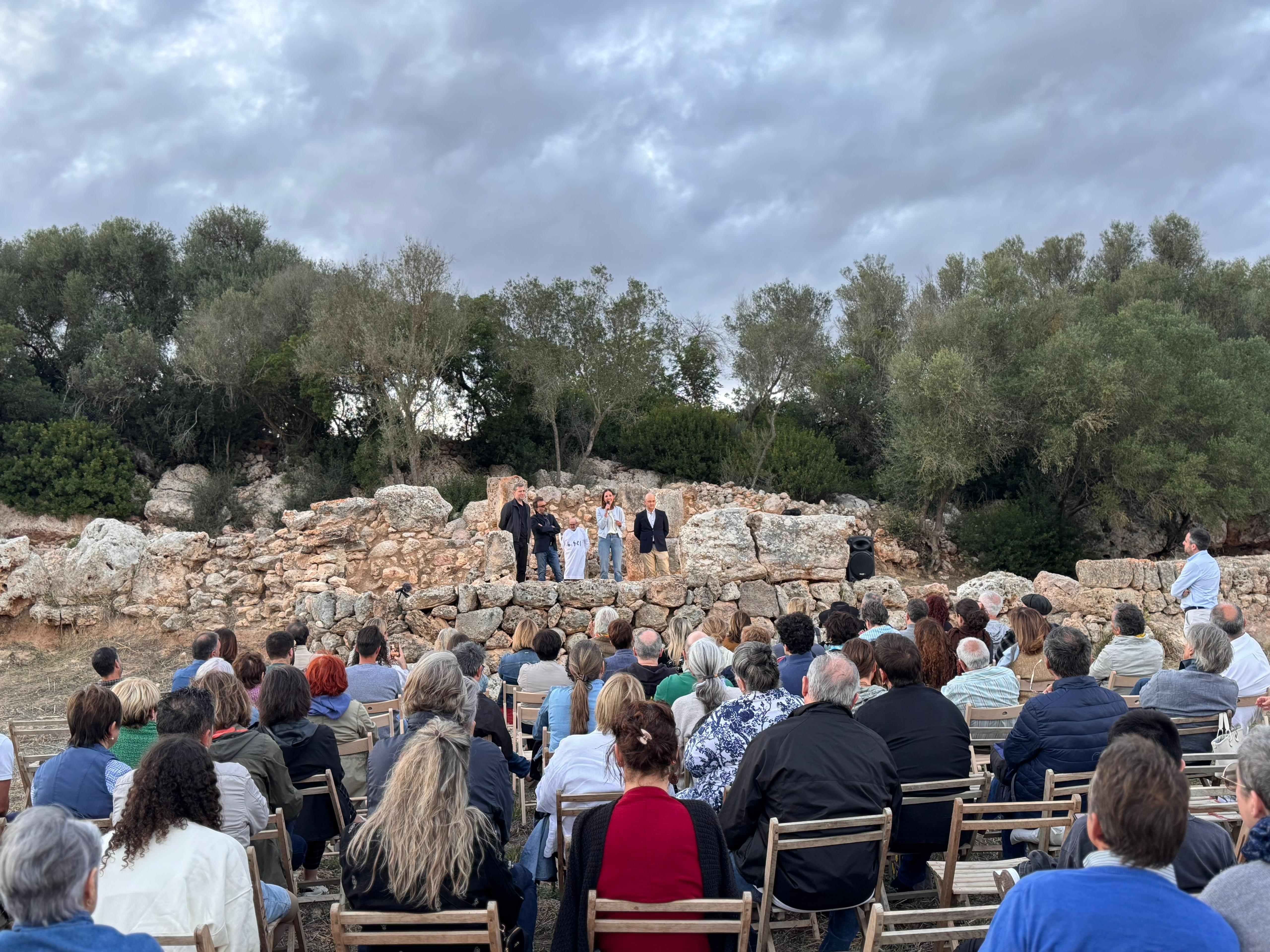 Perfomance artística a Son Corró (Costitx)