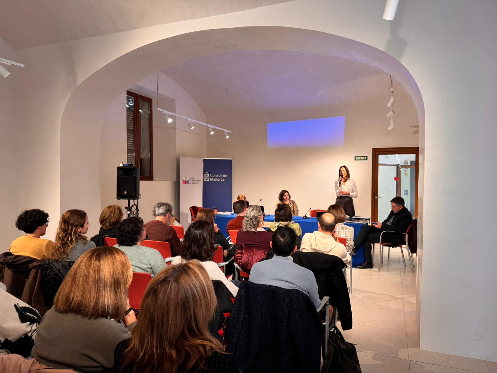 Reunión anual con los bibliotecarios de los diferentes municipios que forman parte de la Red de Bibliotecas del Consell de Mallorca