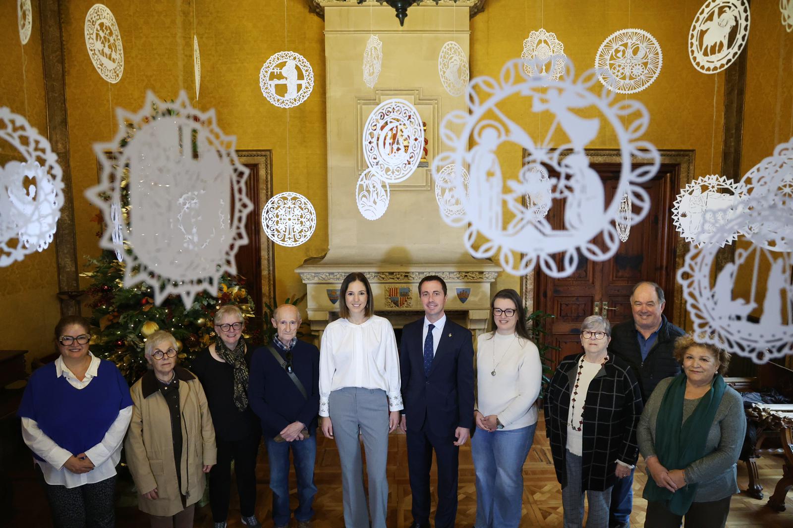 El president, Llorenç Galmés i la vicepresidenta, Antònia Roca amb el grup de neulers i neuleres de Mallorca