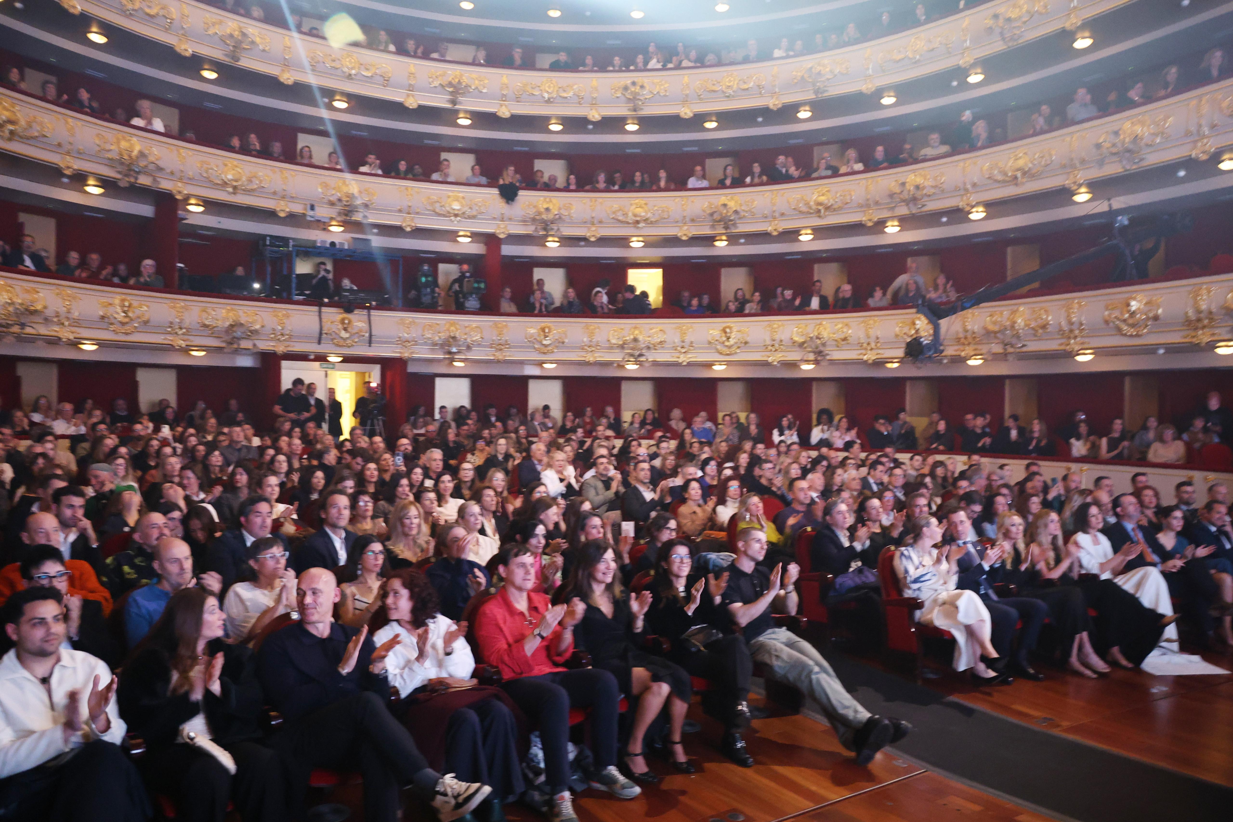 Gala Moda Artesana de Mallorca en el Teatro Principal de Palma.