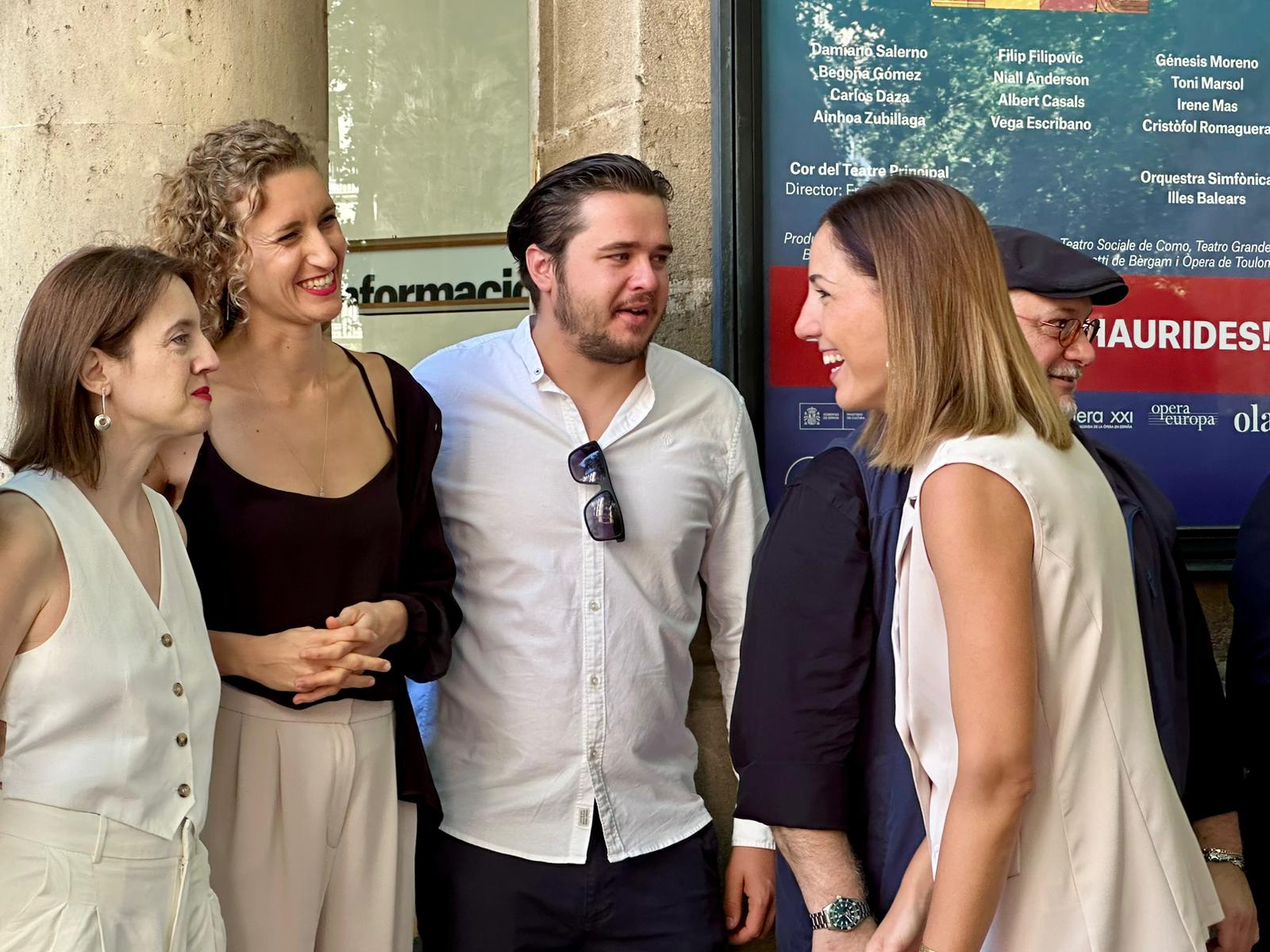 Presentación de la ópera Rigoletto, de Giuseppe Verdi.