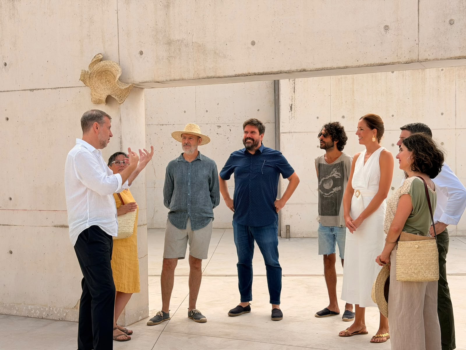 Presentació de l'exposició col·lectiva «A media lumbre» del projecte Biennal B.