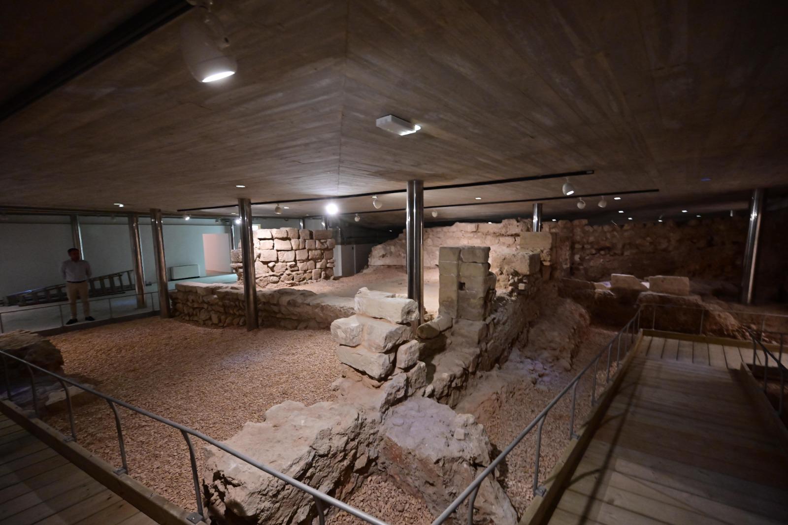 Estat actual de les sales d'arqueologia del Museu de Mallorca.