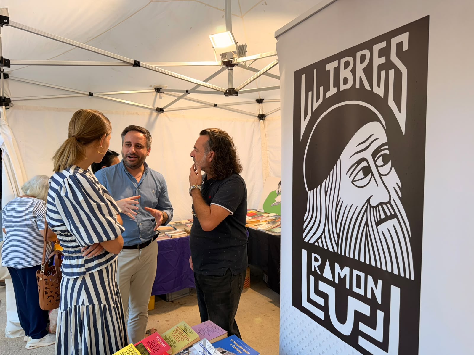 Inauguració 37a Setmana del Llibre en Català a la Misericòrdia.