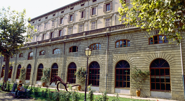 Façana de la Biblioteca de Cultura Artesana