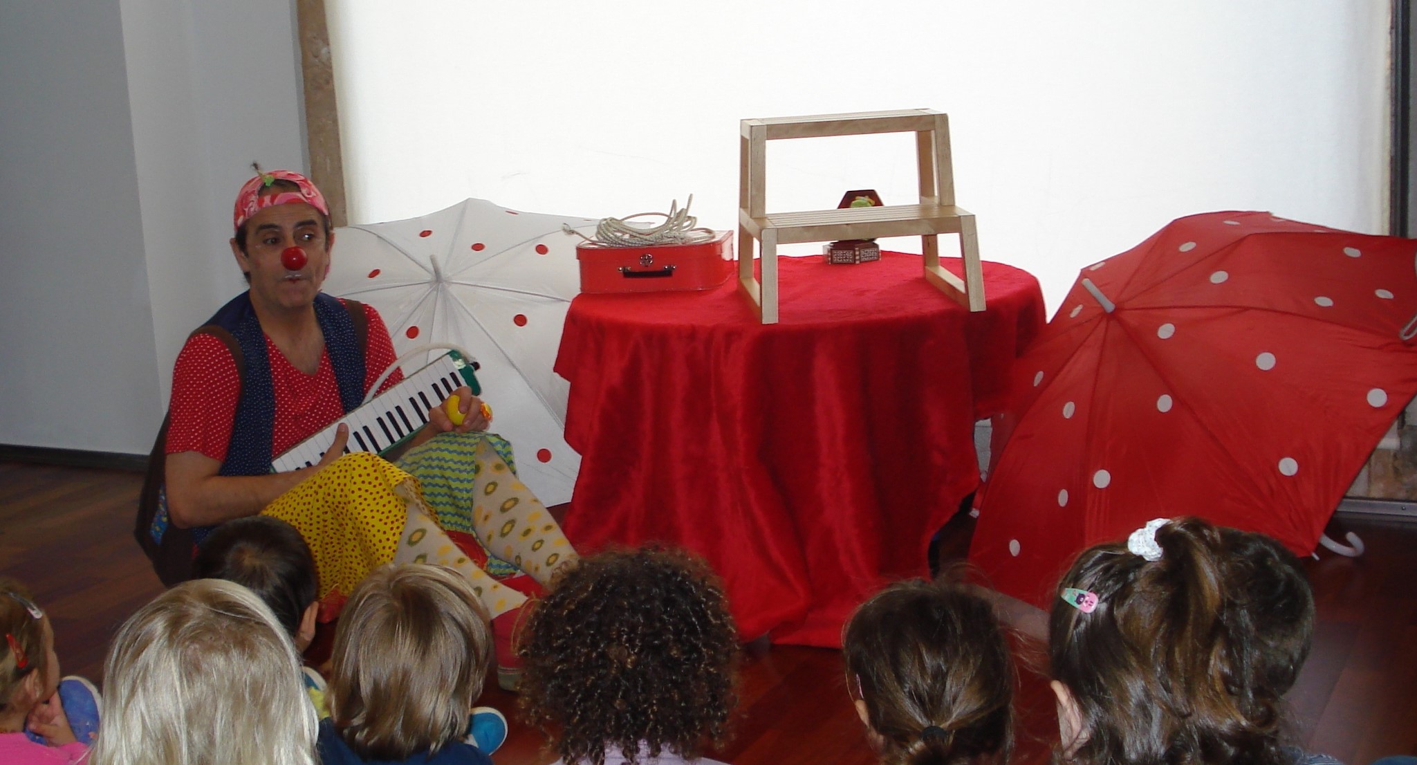 Contes i rialles amb el pallasso Andreu