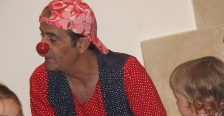 Contes i rialles amb el pallasso Andreu